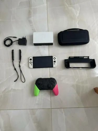 NINTENDO SWITCH OLED DESBLOQUEADO 512GB