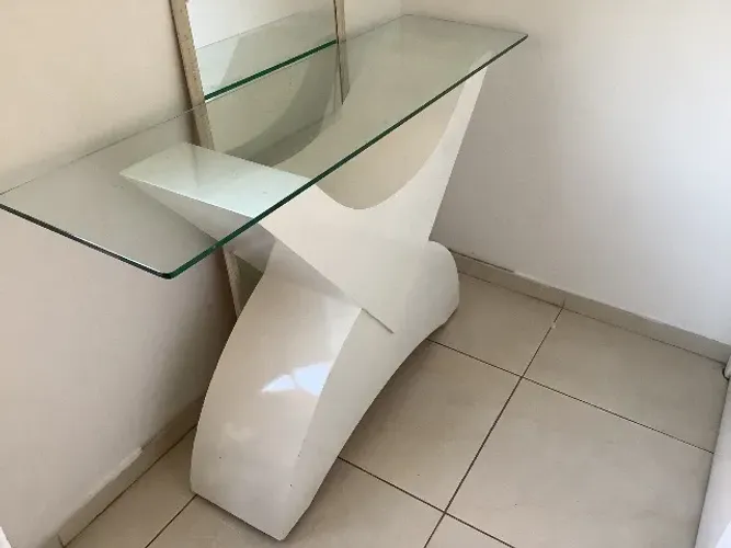 Vende-se aparador em MDF laqueado branco