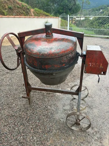 BETONEIRA MENEGOTTI 120L!