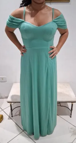 Vestido de Festa Longo Verde Tiffany/Menta com Alças, Fenda Lateral e Ombro Vazado