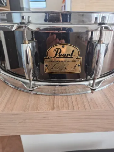 caixa pearl chad smith