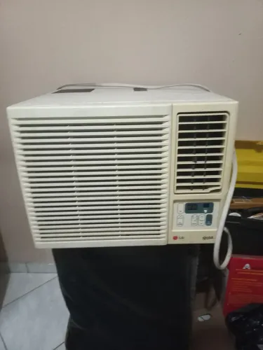 Ar condicionado de janela