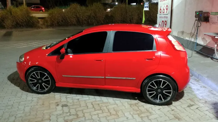 Fiat Punto Sporting 1.8 Flex 8v/16v 5P 2010