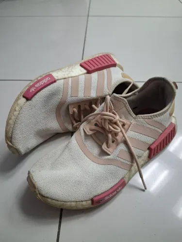 tênis adidas nmd r1 w boost bege rosa ultraboost pink
