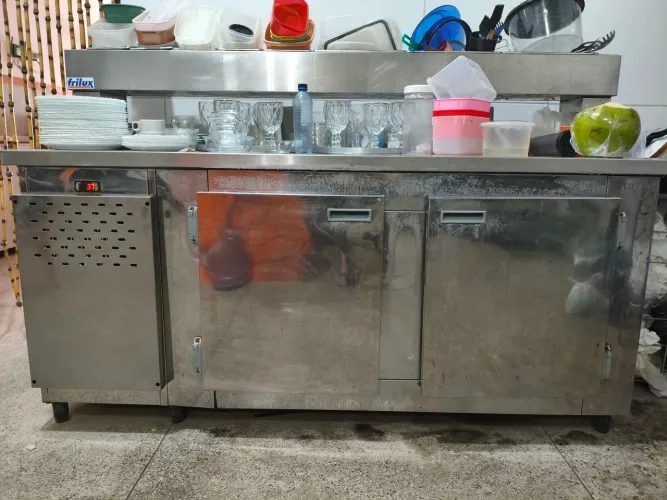 BALCÃO GOURMET REFRIGERADO TODO EM AÇO DA FRILUX