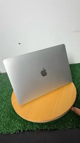 M vá acBook Pro 2020 13 122 ciclos Core i7 16GB RAM SSD 512GB Prata