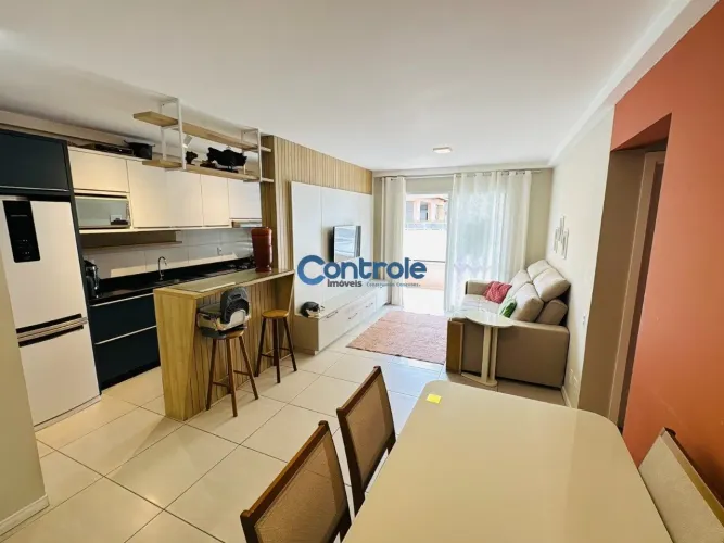 Apartamento com 2 dormitórios, sendo 1 suíte no Novo Estreito, em Florianópolis/SC