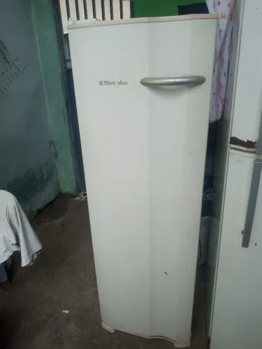Freezer vertical 7 gavetas Electrolux