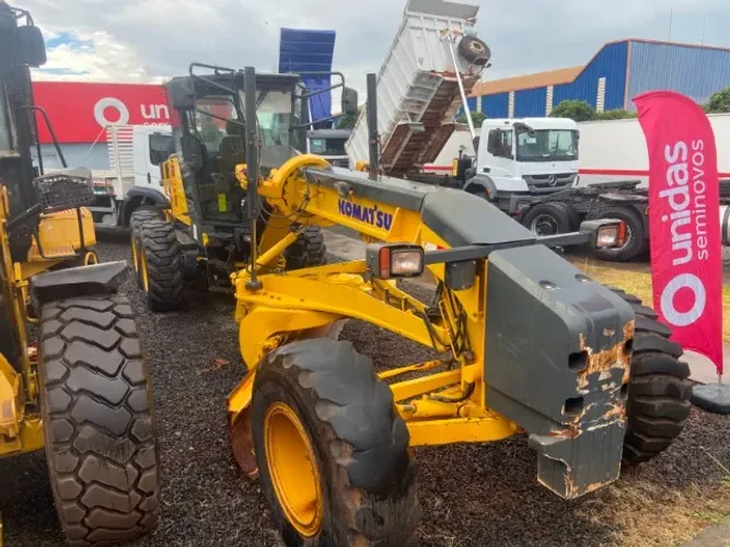 Motoniveladora Komatsu GD655 ano 2021