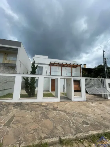 CASA RESIDENCIAL MOBILIADA