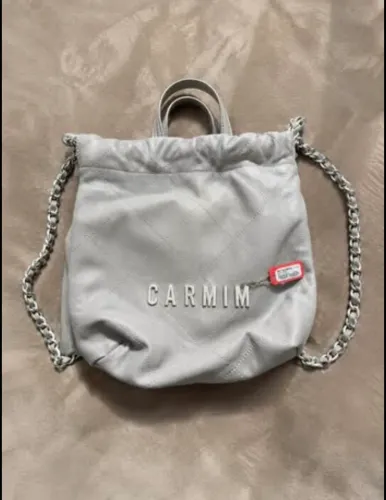 Bolsa de couro carmim