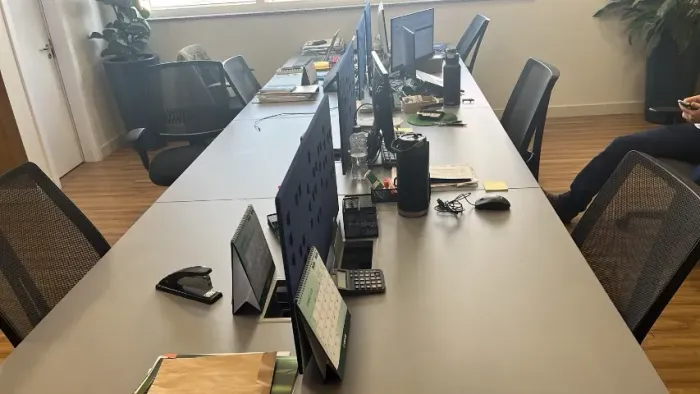 MESA ILHA PARA ESCRITÓTIO - PARA 8 LUGARES