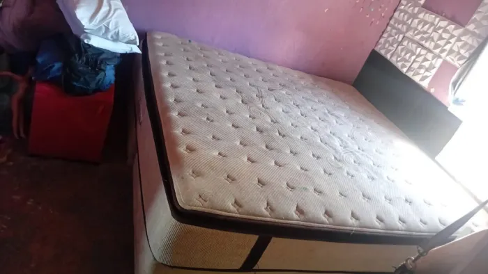 Cama king size casal 