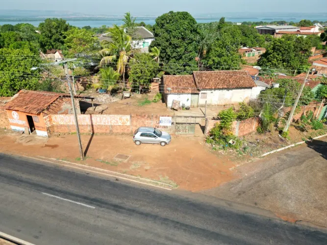 Vendo área de 650 m2 as margem da BR-010 em Porto Nacional-TO
