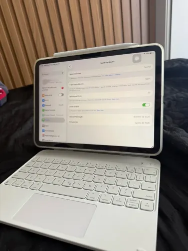 iPad Air 11" M3 1TB + Apple Pencil Pro + Teclado ESR