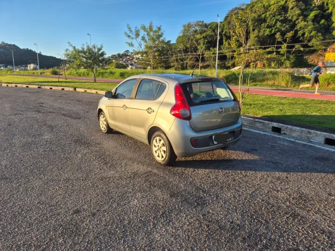 Fiat Palio Attractive 1.0 EVO Fire Flex 8V 5P 2014