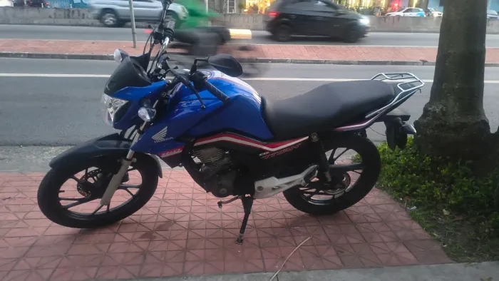 Titan 160 40 anos edição special