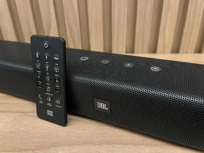 Soundbar JBL Bar Studio 2.0 Bluetooth HDMI ARC Completa (Controle + Suportes)