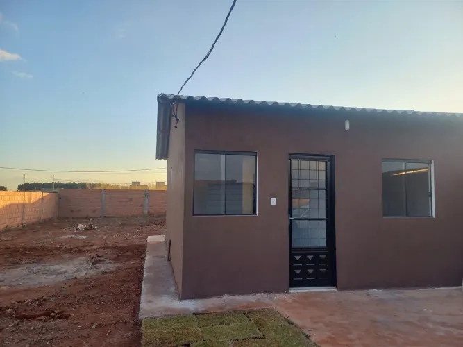 Casa nova vendo
