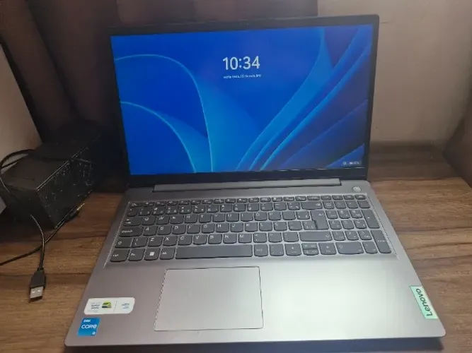 Notebook Lenovo Ideapap 3i Core i3-1115G4 Nvme 256Gb 4Gb Ram 3200Mhx Fulhd Excelente !