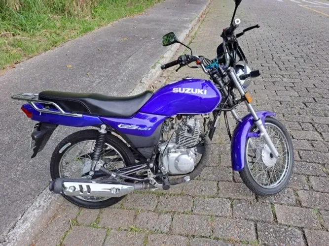 Suzuki GS 120 azul 2017 com 9mil Km