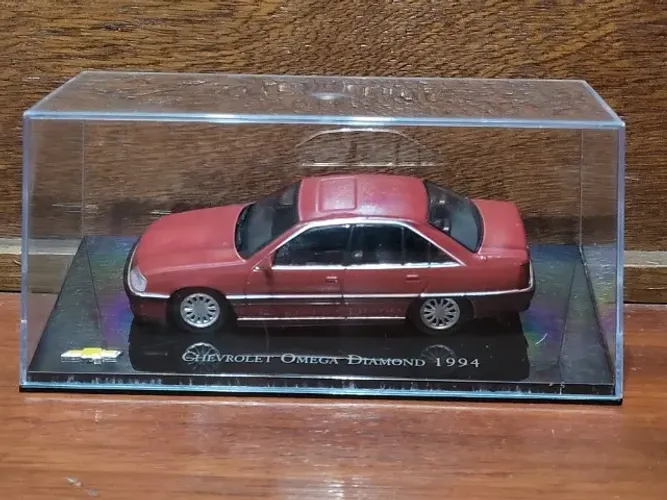 Chevrolet Omega Diamond 1994 - Coleção Chevrolet Collection - Carrinho Miniatura 1/43