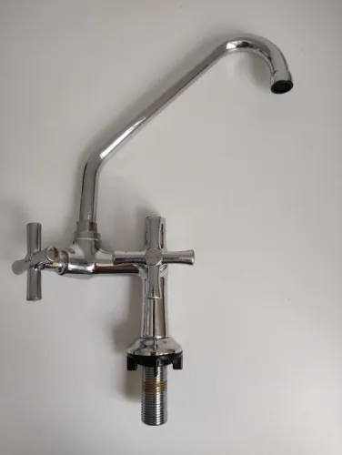 Torneira de Bancada C/ Filtro Inox - Deca - R$ 170,00