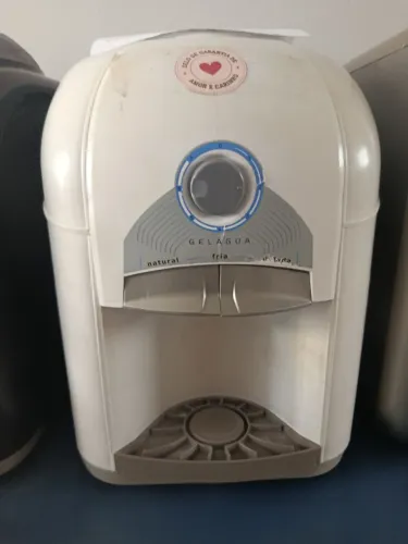 Gelágua Esmaltec de mesa