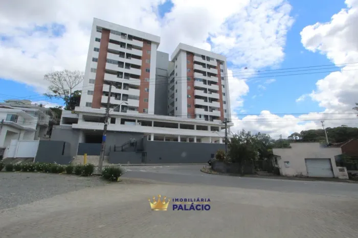 Apartamento Novo e Semimobiliado de 1 Quarto no Anita Garibaldi