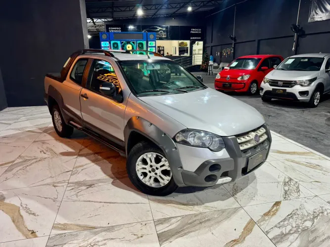 Fiat Strada Adv.1.8 16V Dualogic Flex CD 2012