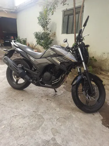 Fazer 250