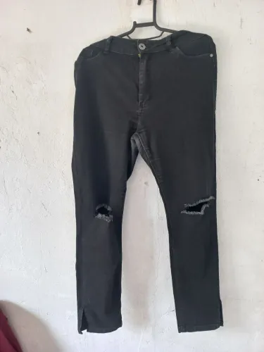 Calça jeans tam 46 fem