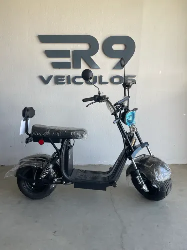 Moto elétrica X11 2026
