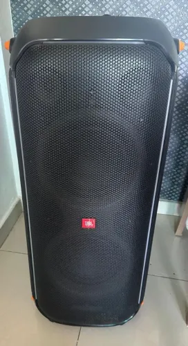 JBL 710 PartyBox em estado de nova