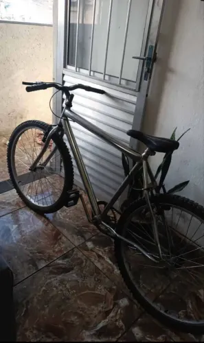 Bicicleta cromada