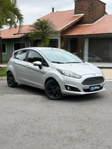 Ford Fiesta SEL 1.6 16V Flex Aut. 5P 2017