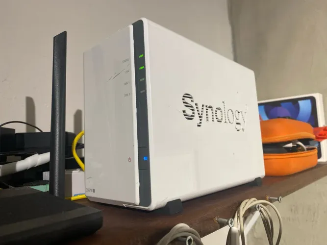 Nas Synology Servidor de Arquivos DS218J + HD 8TB