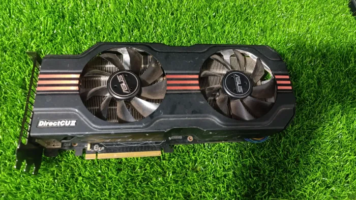 GTX 570 Edition Época Dinossauro Teu avô