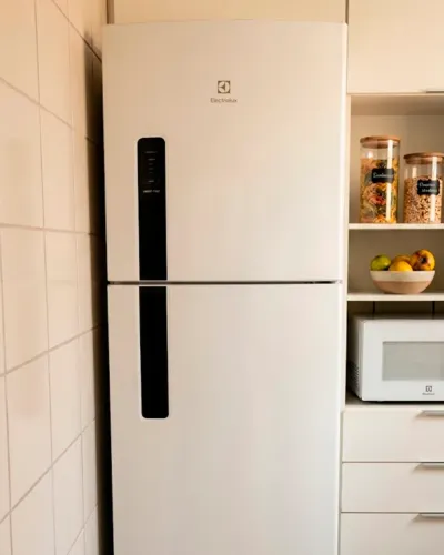 Geladeira Electrolux TF44 400L Frost Free - Seminova c/ Garantia até Fev/2027