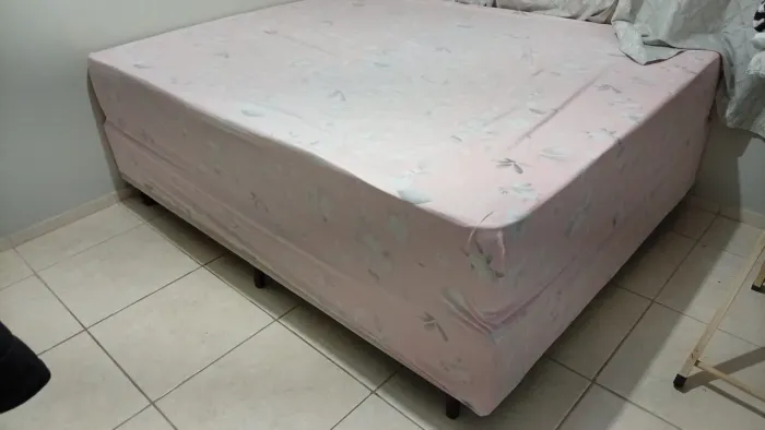 Vendo cama Queen