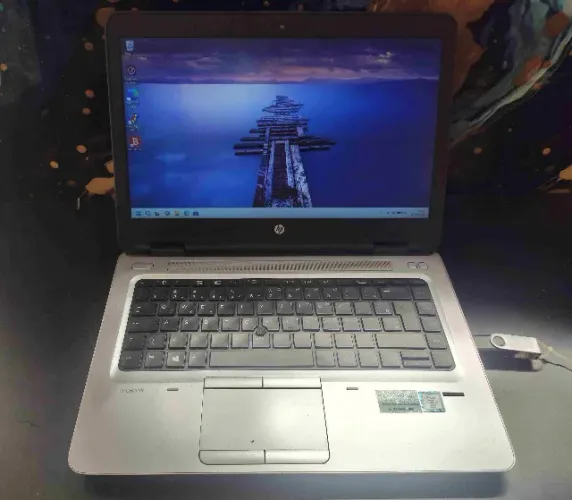 notebook hp top 640 g2, core i5, 8gb ddr4, 740 gg, teclado iluminado