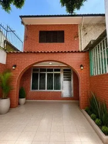 Sobrado à venda Alto da Mooca R$ 549 mil | 120m² | 2 dormitórios (1 suíte) | 1 vaga