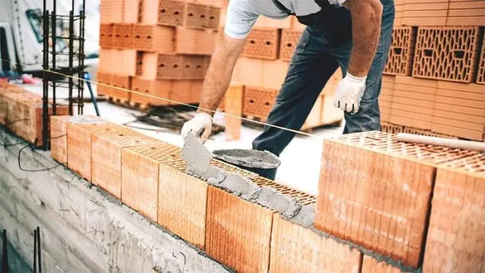 Ela só tá faltando as portas o piso mais já está pago quando comprar o predeiro faz o piso