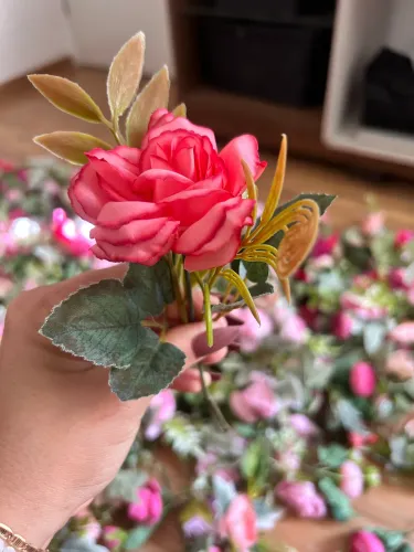 Rosas artificiais 