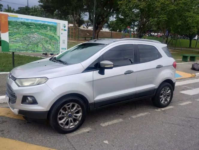 Ford Ecosport Freestyle 1.6 16V Flex 5P 2015