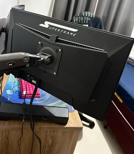 Monitor Gamer SuperFrame