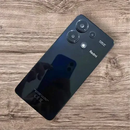 Redmi Note 13, cor Preta, 256gb de armazenamento em ÓTIMO estado.