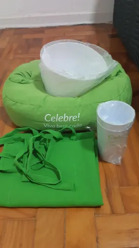 Kit cinema com Balde de pipoca e 2 copos 