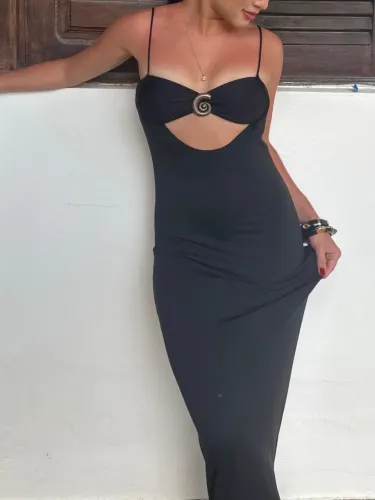 Vestido preto longo sob medida