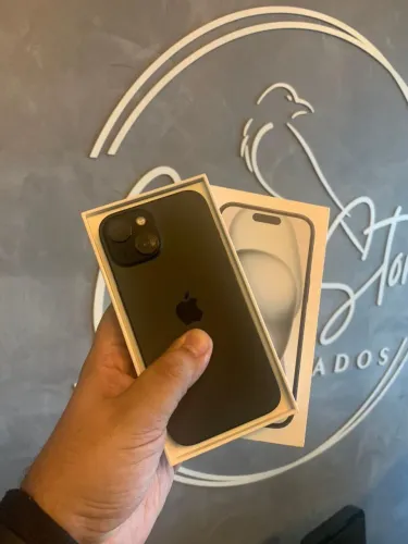 iPhone 15 128GB - Preto